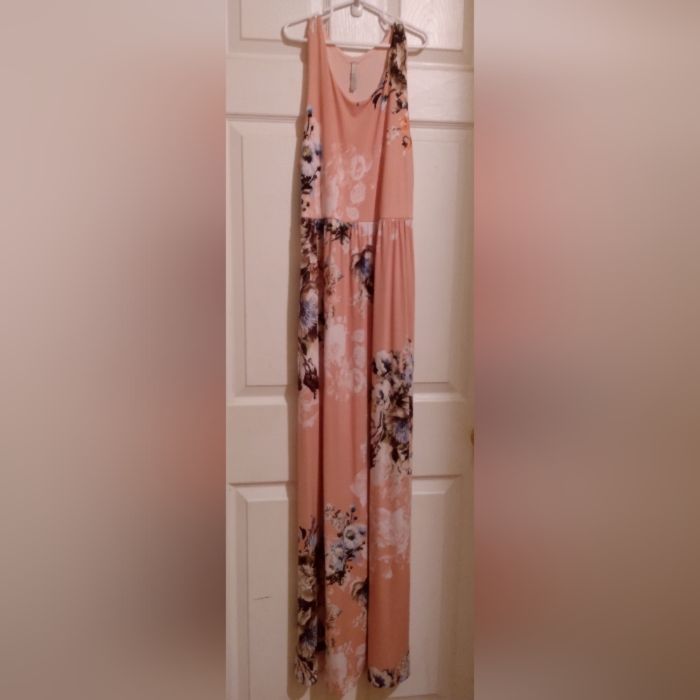 Bellamie maxi dress - Picture 2 of 5